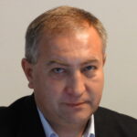 <b>Grzegorz Rękawek</b>